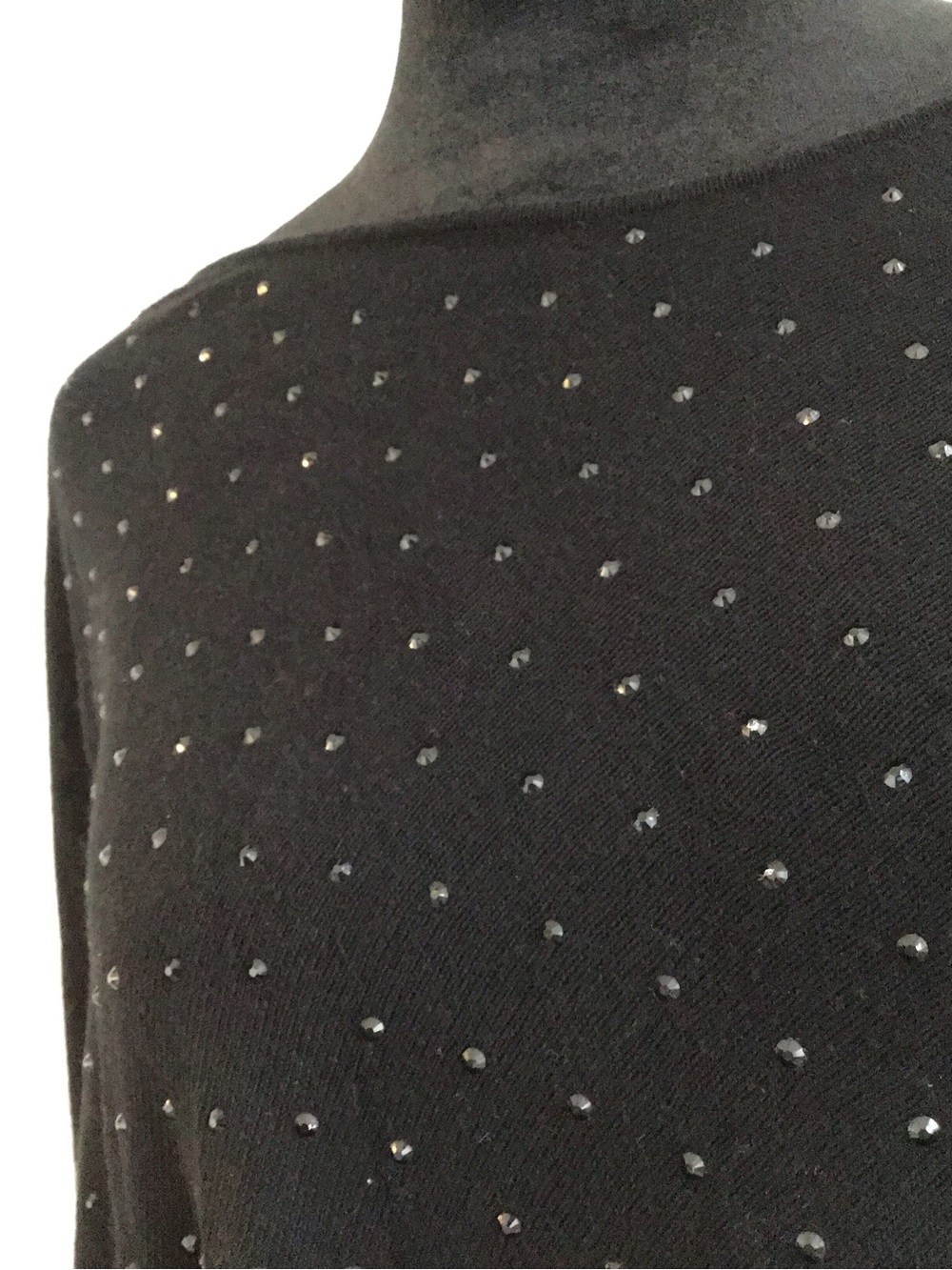 ANNE KLEIN Black Crewneck Women’s Sweater with Scattered Rhinestones, size XL